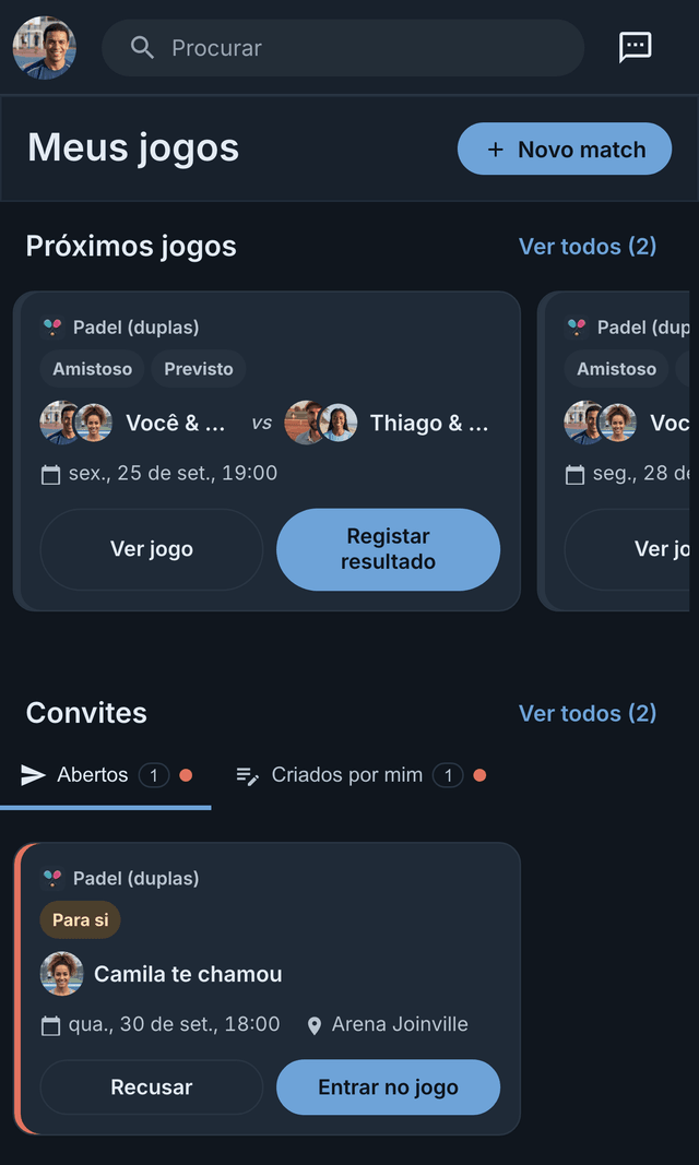 Ecrã Os meus jogos da app Matchely, com dois convites à espera de resposta e os próximos jogos